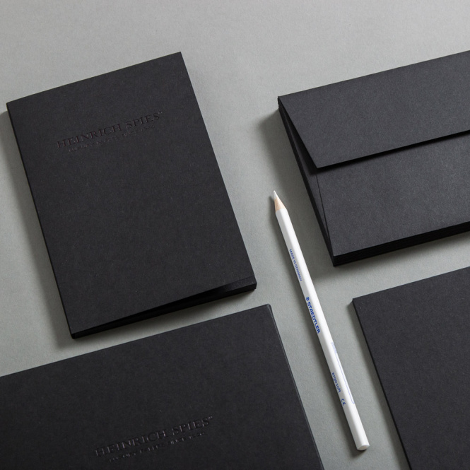 HS Luxury Papers "Black Box" 