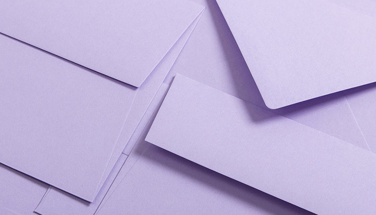 Carta e buste Colorplan nel colore Lavender