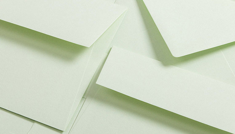 Carta e buste Colorplan nel colore Pistachio