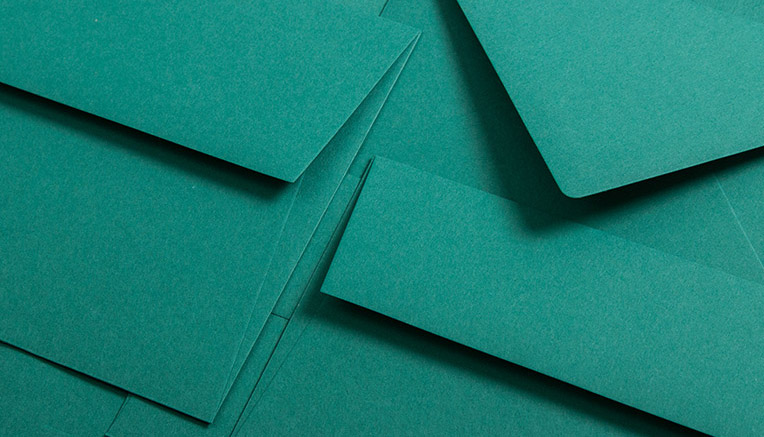 Carta e buste Colorplan nel colore Emerald