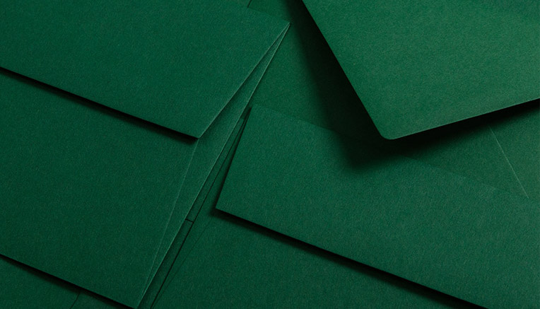 Carta e buste Colorplan nel colore Forest
