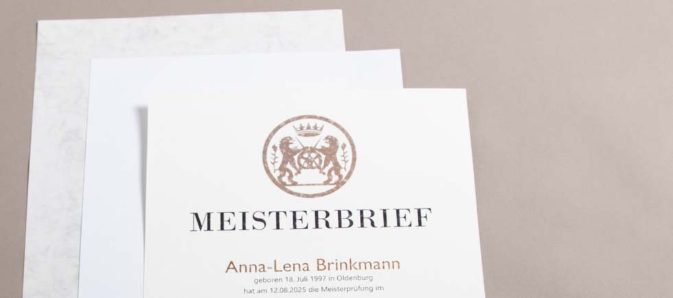 Attestato di qualifica stampato su carta per certificati